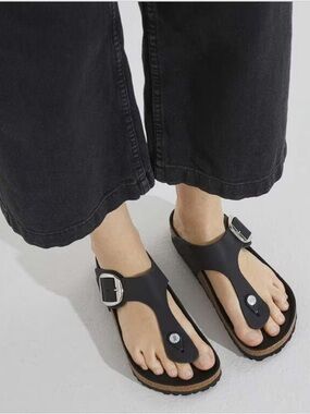 Birkenstock Big Buckle Gizeh | worn once
